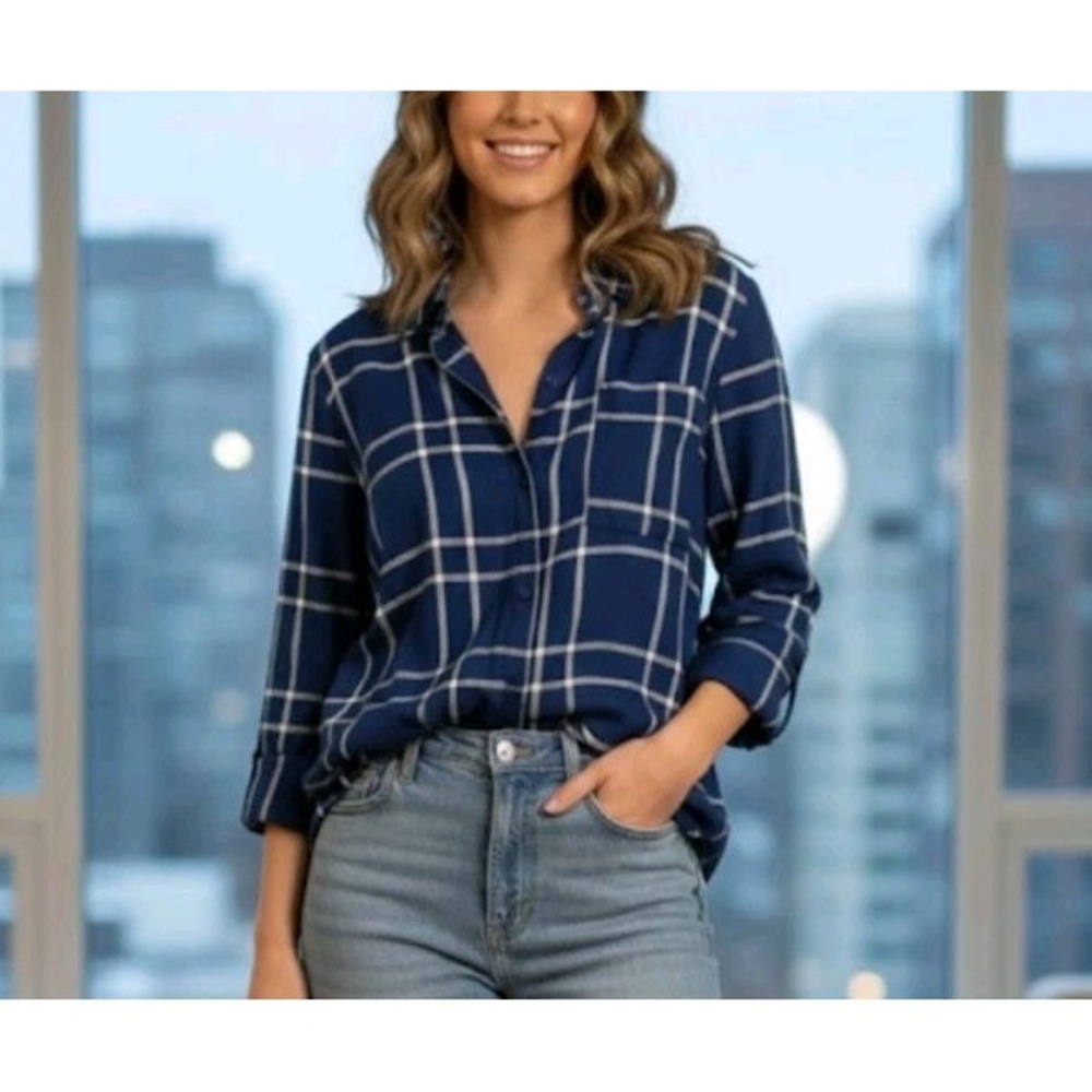 Simply Styled by Sears Women's Blue White Plaid Flannel Shirt‎ Size L Rayon Soft